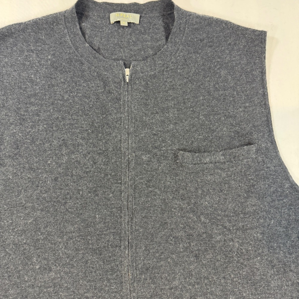 N. Peal Cashmere & Silk Full Zip Knitted Charcoal Waistcoat Size XL Quiet Luxury - Picture 2 of 7